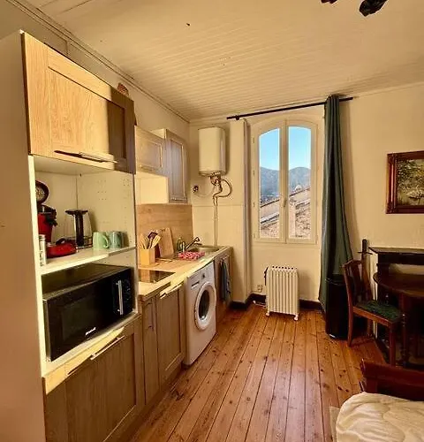 Au Chateau De Apartament